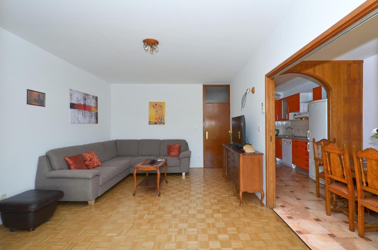 Apartman Lazy Summer Days Сплит Екстериор снимка